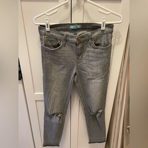 Karlie gray distressed skinny jeans
